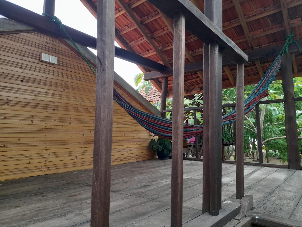 Golden Beach Chalets Arugam Bay Esterno foto