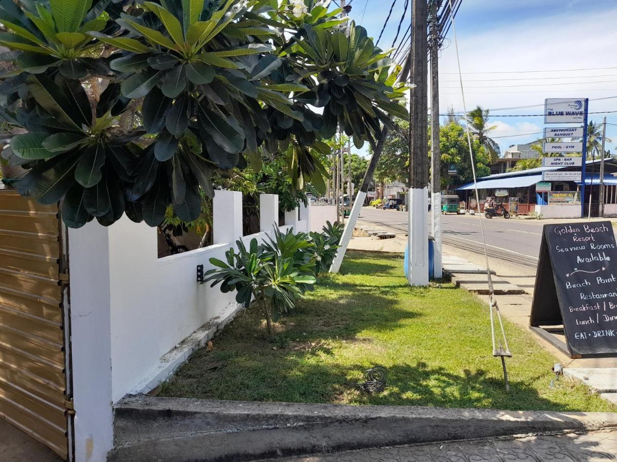 Golden Beach Chalets Arugam Bay Esterno foto